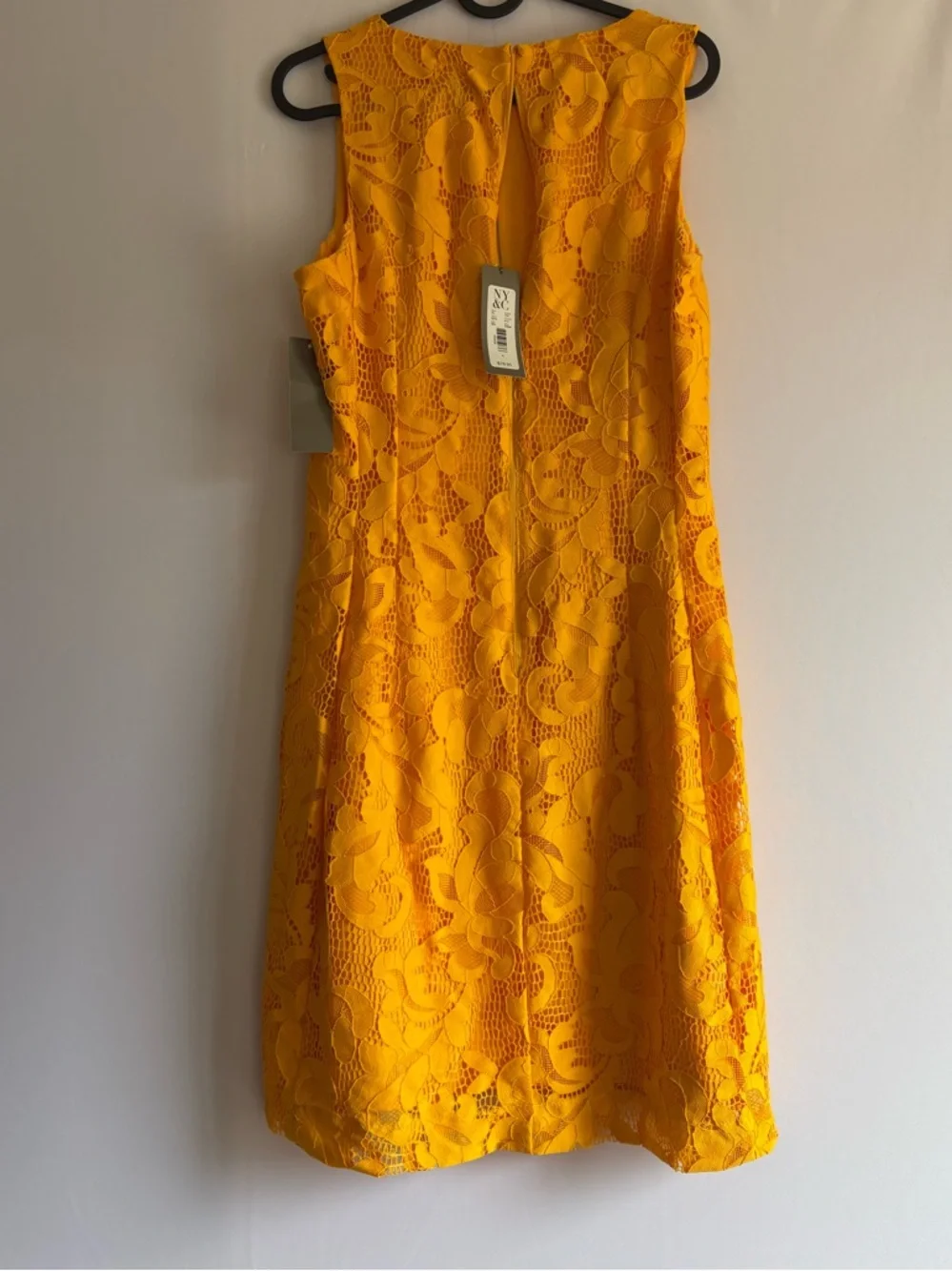 Yellow Lace A-Line Dress - Women Eva Mendez - Picture 3 of 5